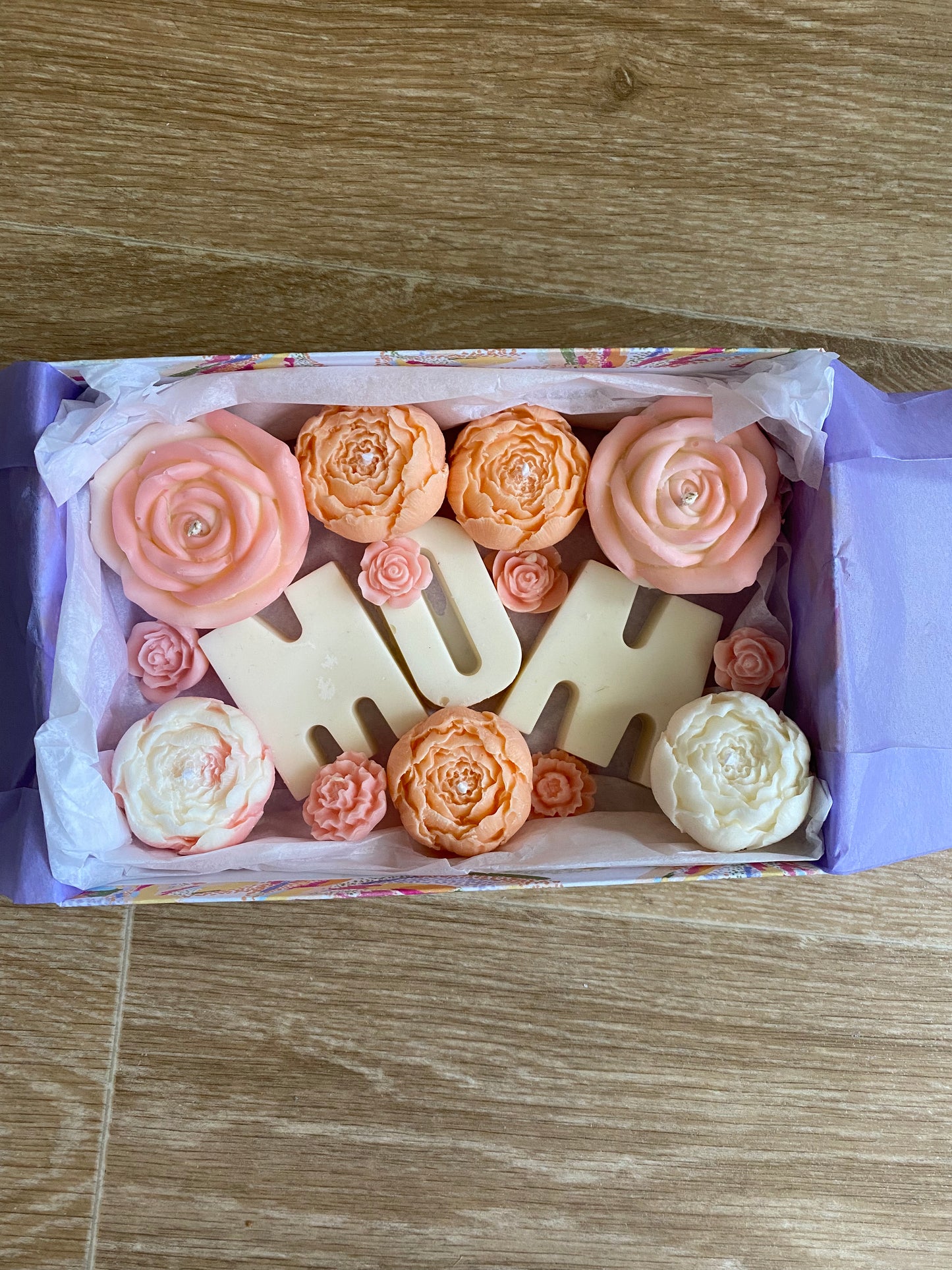 Personalized floral candle box